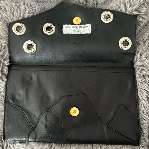 DUTCHESS NY - Black Leather Envelope Clutch - Picture 2 of 4